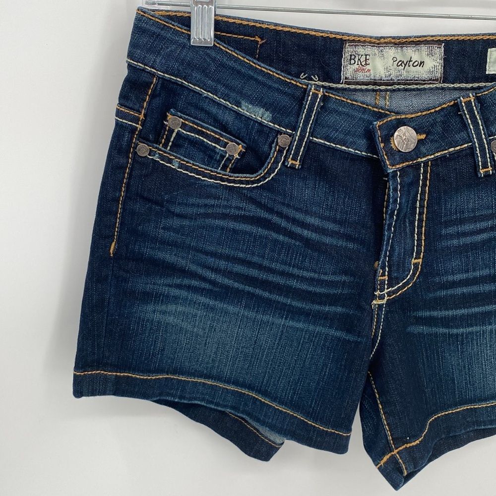 BKE Denim Payton Dark Wash Jean Shorts Whiskering Beaded Pockets Women's 28 - Picture 2 of 10